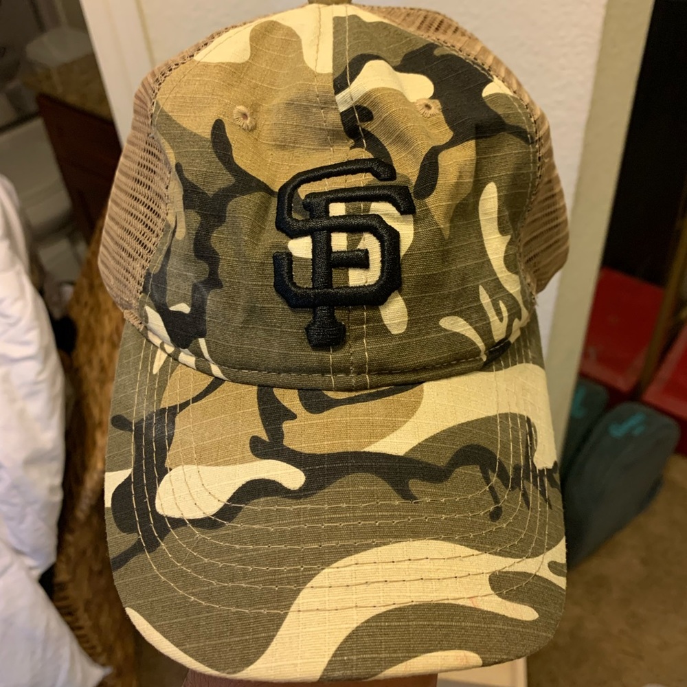 SF Giants Camo Coupa Trucker Hat